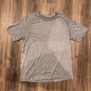 Gray lululemon t-shirt